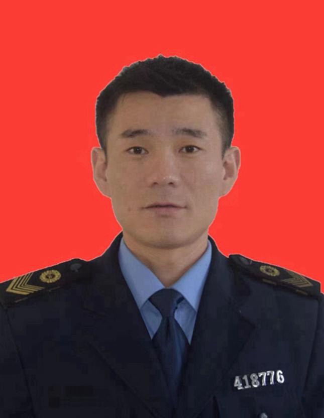 王紅壘 班子成員 （財(cái)務(wù)科長(zhǎng)）